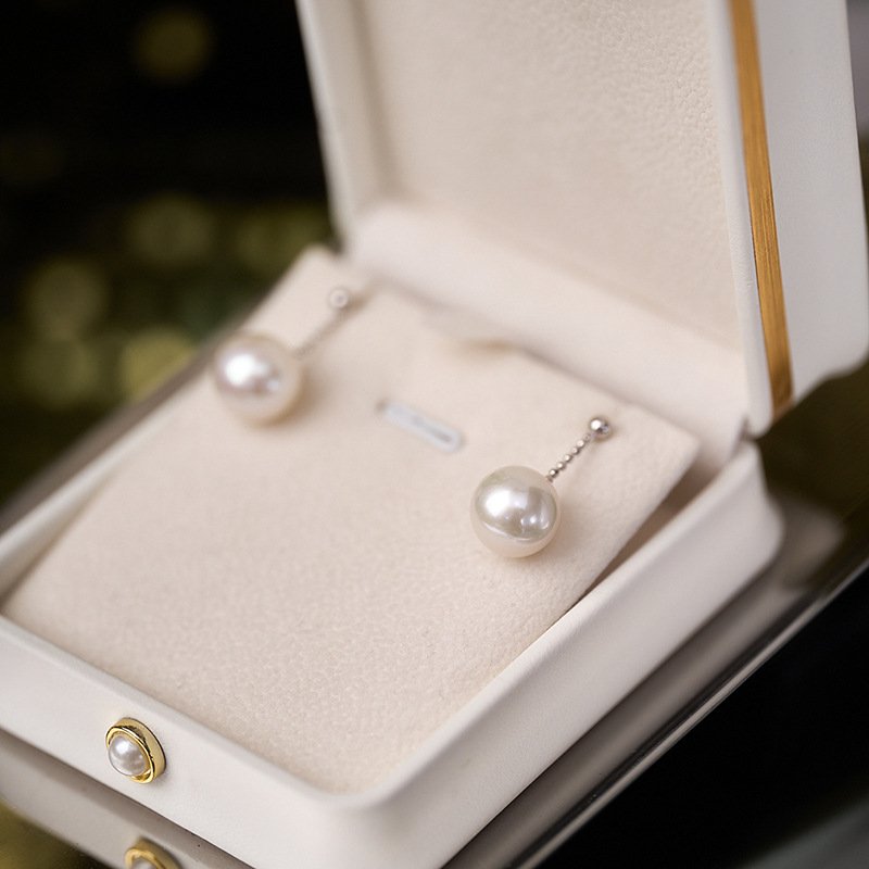 10-11mm Freshwater Pearl Stud Earrings - image 1